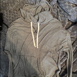 American eagle hooded long sleeve
